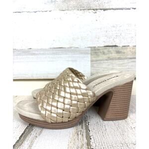 Pierre Dumas Women’s 6.5 Morgen Gold Vegan Leather Slip On Heeled Sandal NWT